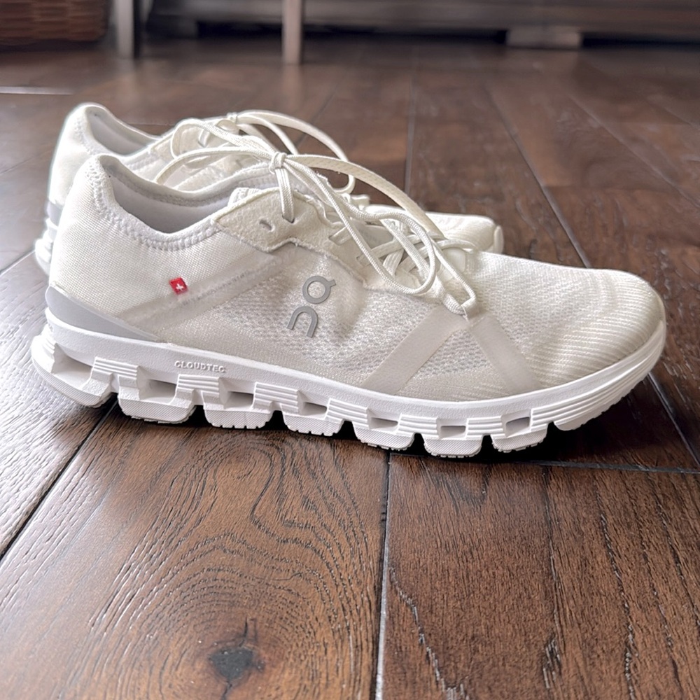 On Cloud C 4 AD Women's Running Sneakers, White/Wolf, Nice and Clean - Size 9